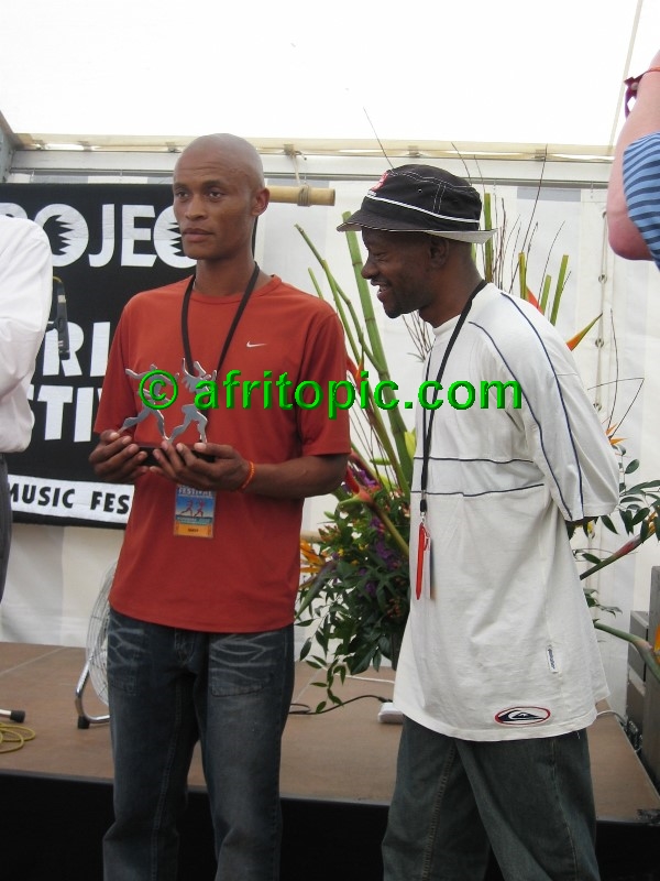 ../Images/AfricaFestival-27-28May05 044.jpg